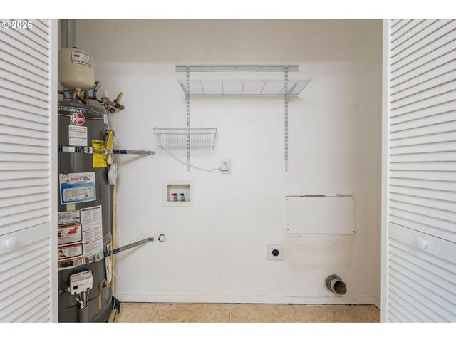 13815 Se STEELE St, Portland, OR 97236