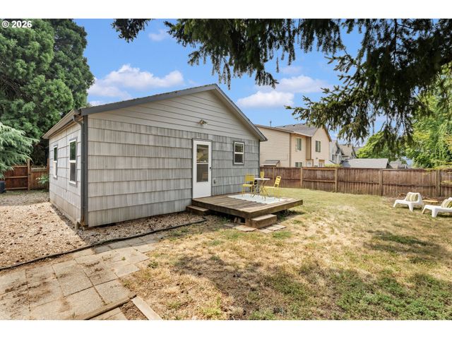 13815 Se STEELE St, Portland, OR 97236
