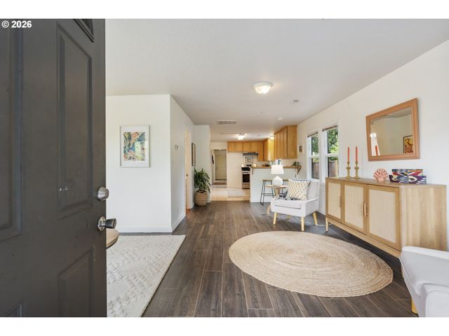 13815 Se STEELE St, Portland, OR 97236