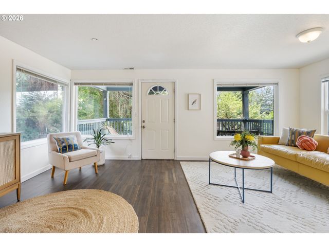 13815 Se STEELE St, Portland, OR 97236