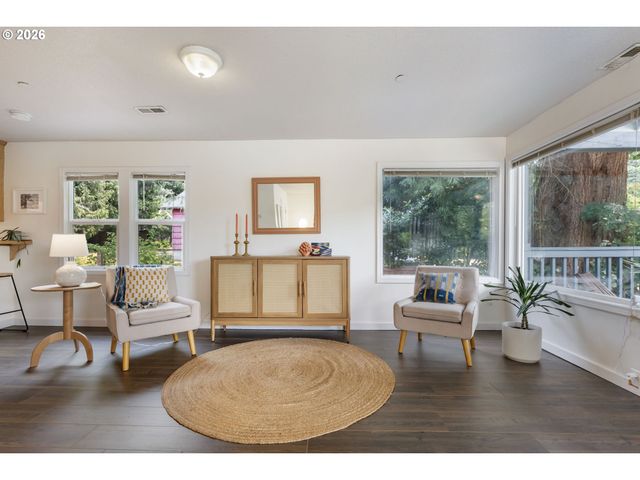 13815 Se STEELE St, Portland, OR 97236