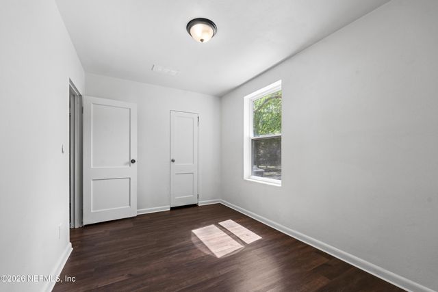 3250 SOUTEL Drive, Jacksonville, FL 32208