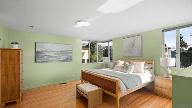 150 Juniper Ave, Carlsbad, CA 92008