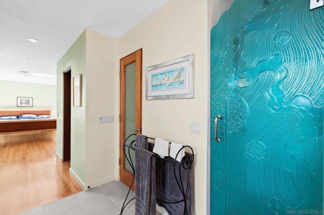 150 Juniper Ave, Carlsbad, CA 92008