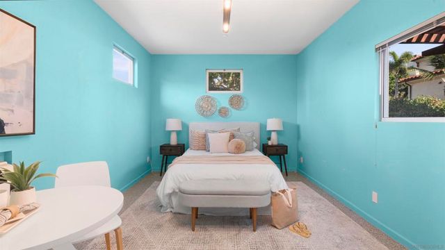 150 Juniper Ave, Carlsbad, CA 92008