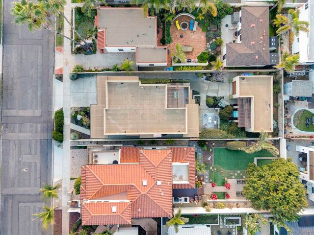 150 Juniper Ave, Carlsbad, CA 92008