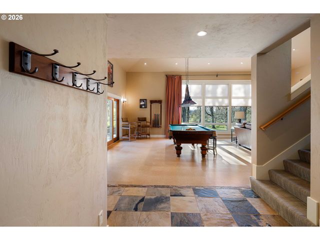 85789 LORANE Hwy, Eugene, OR 97405