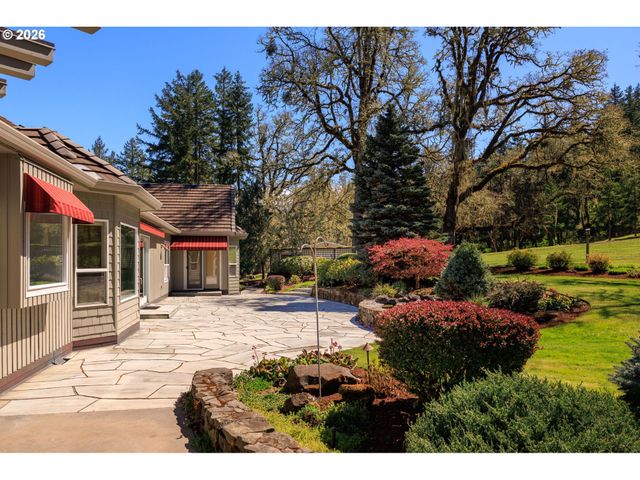 85789 LORANE Hwy, Eugene, OR 97405
