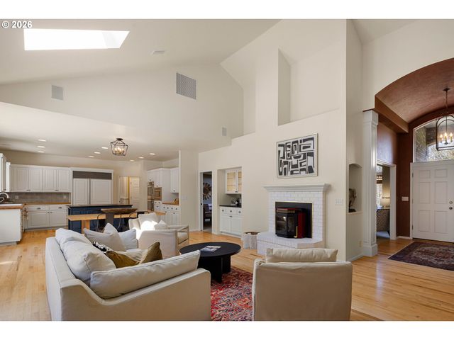 85789 LORANE Hwy, Eugene, OR 97405