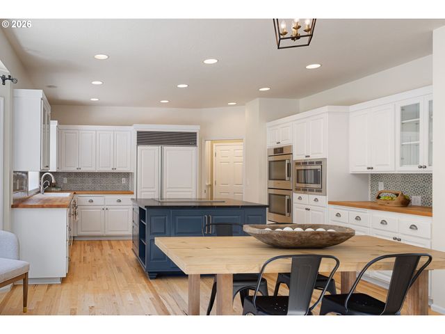 85789 LORANE Hwy, Eugene, OR 97405