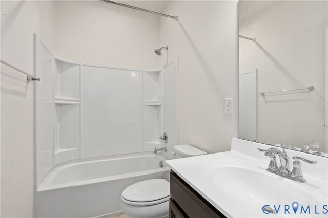 7860 Old Guild Rd, North Chesterfield, VA 23237
