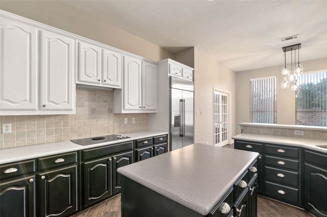 1501 Oakhollow Drive, Corinth, TX 76210