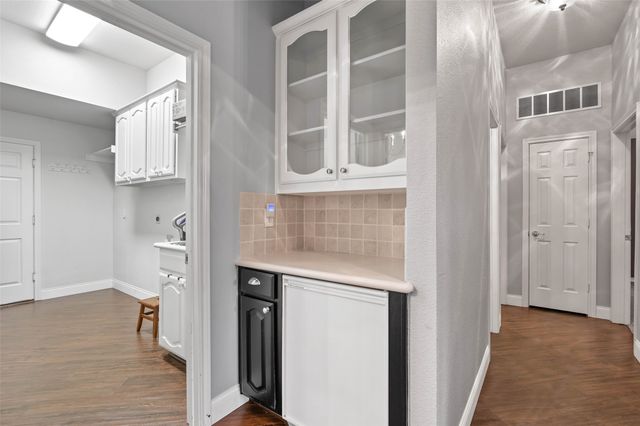 1501 Oakhollow Drive, Corinth, TX 76210