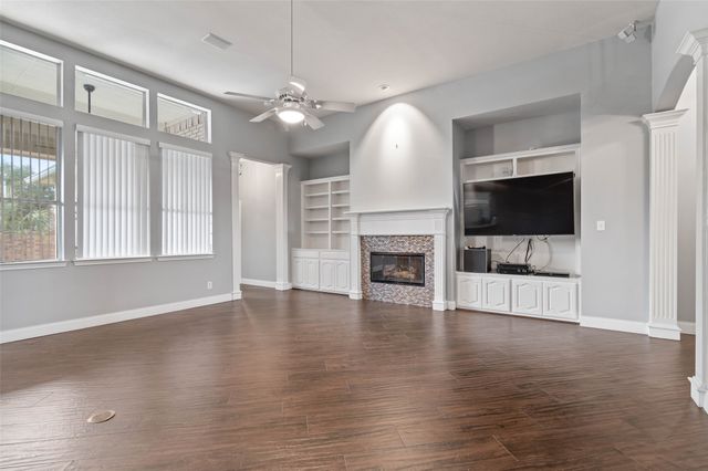 1501 Oakhollow Drive, Corinth, TX 76210