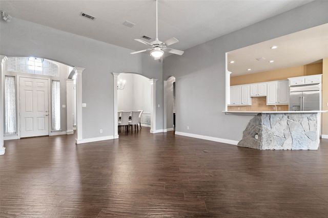 1501 Oakhollow Drive, Corinth, TX 76210