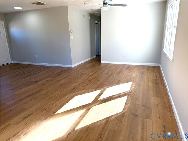 354 Myrtle Dr, Petersburg, VA 23803