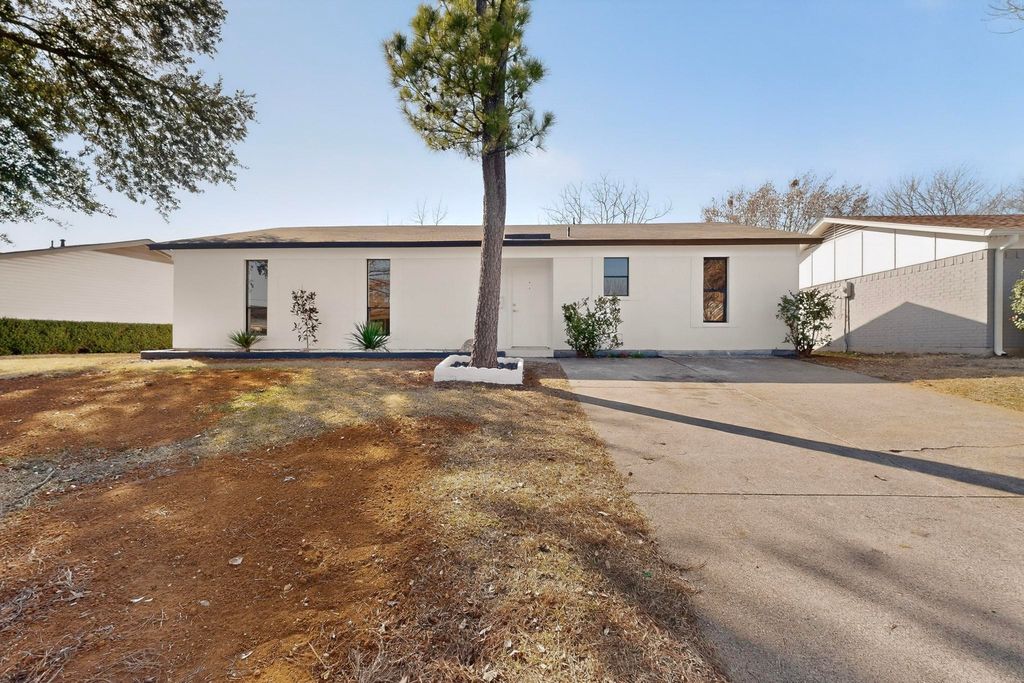 1429 EASTSIDE Drive, Mesquite, TX 75149