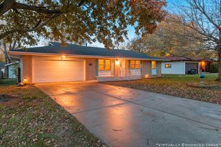 2319 East Parkwood Street, Springfield, MO 65803