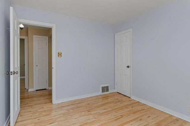 833 N BUCHANAN STREET, Green Bay, WI 54303