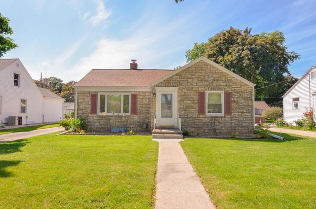 833 N BUCHANAN STREET, Green Bay, WI 54303