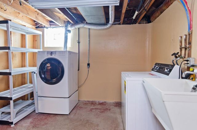 833 N BUCHANAN STREET, Green Bay, WI 54303