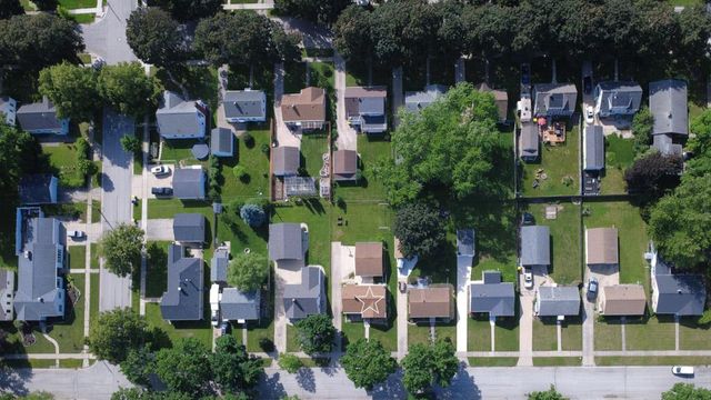 833 N BUCHANAN STREET, Green Bay, WI 54303