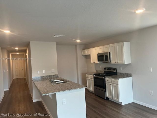 1452 Stone Ridge Circle, Sebring, FL 33870