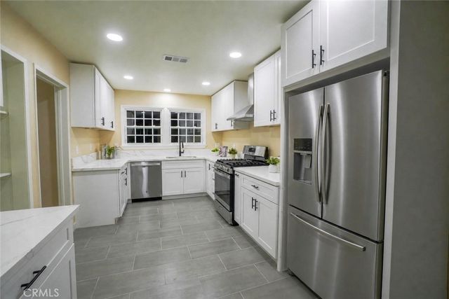 2403 E Romneya, Anaheim, CA 92806