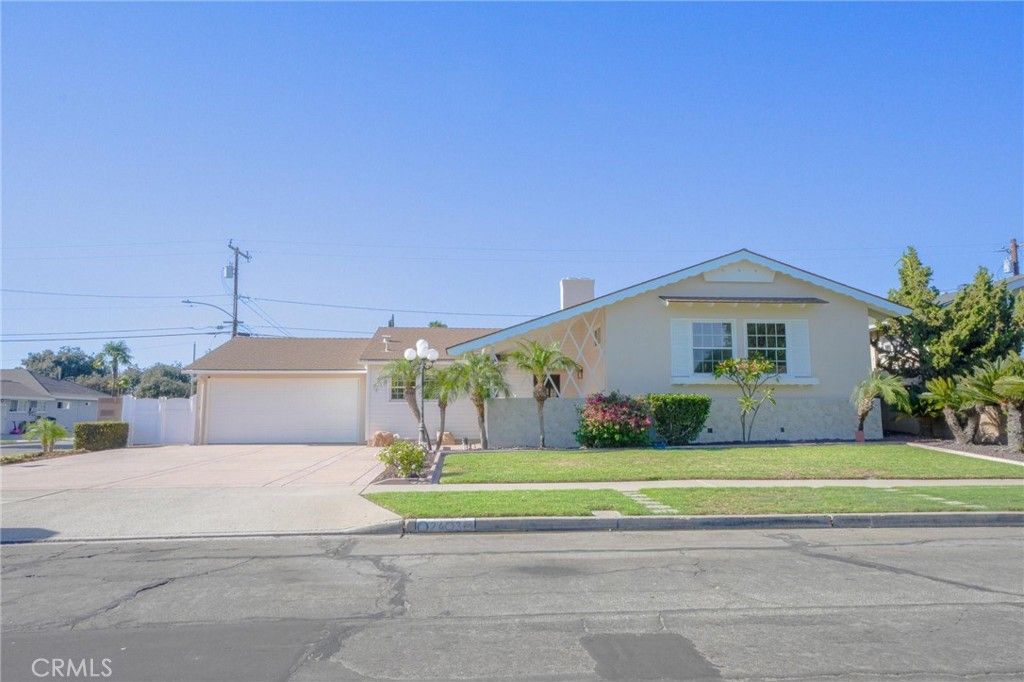 2403 E Romneya, Anaheim, CA 92806