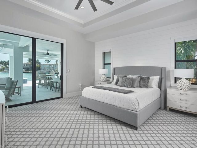 999 Spruce CT, Marco Island, FL 34145