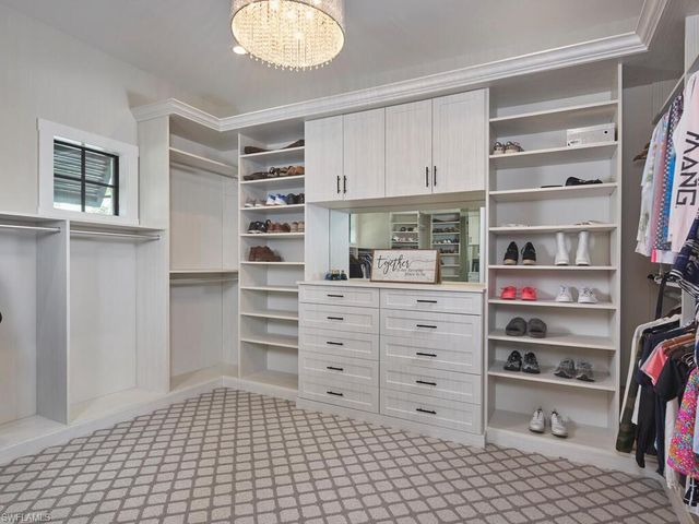 999 Spruce CT, Marco Island, FL 34145