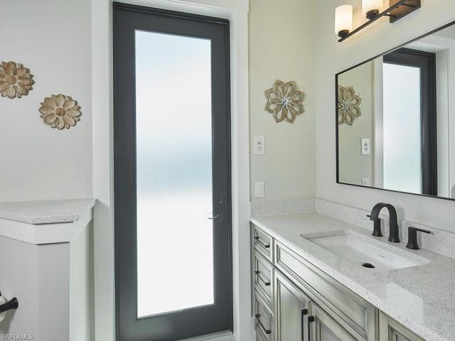 999 Spruce CT, Marco Island, FL 34145