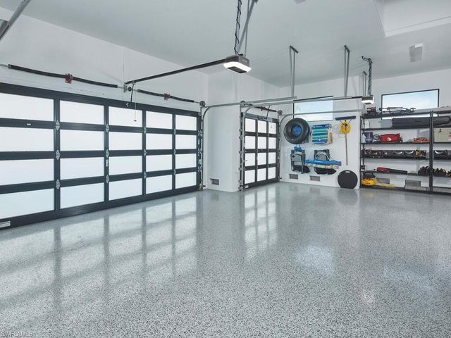 999 Spruce CT, Marco Island, FL 34145