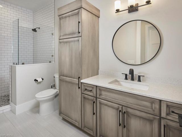 999 Spruce CT, Marco Island, FL 34145