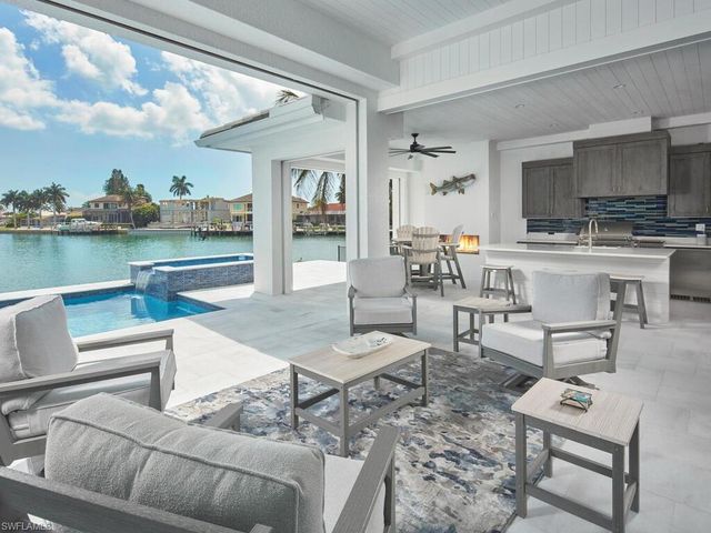 999 Spruce CT, Marco Island, FL 34145