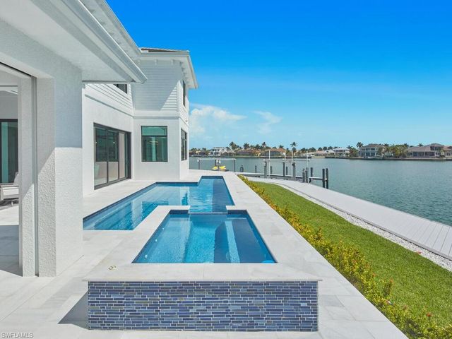 999 Spruce CT, Marco Island, FL 34145