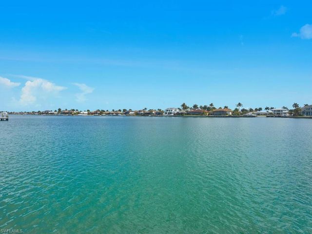 999 Spruce CT, Marco Island, FL 34145
