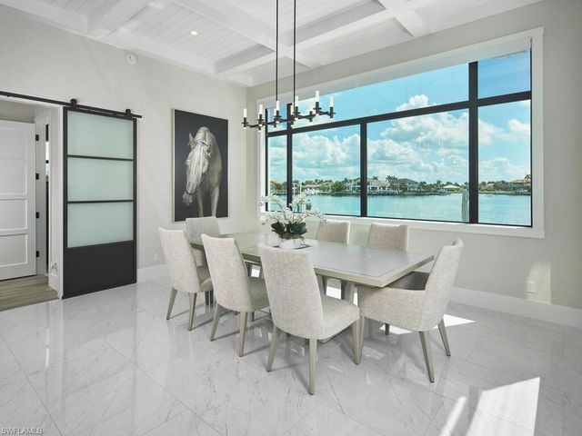 999 Spruce CT, Marco Island, FL 34145