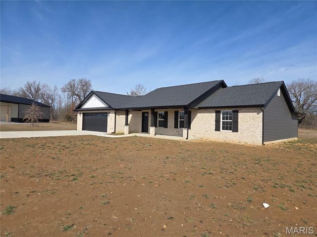 15 Concorde Court, Benton, MO 63736