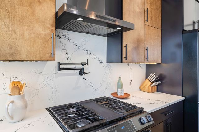 320 N 36th Street, Cumming, IA 50061