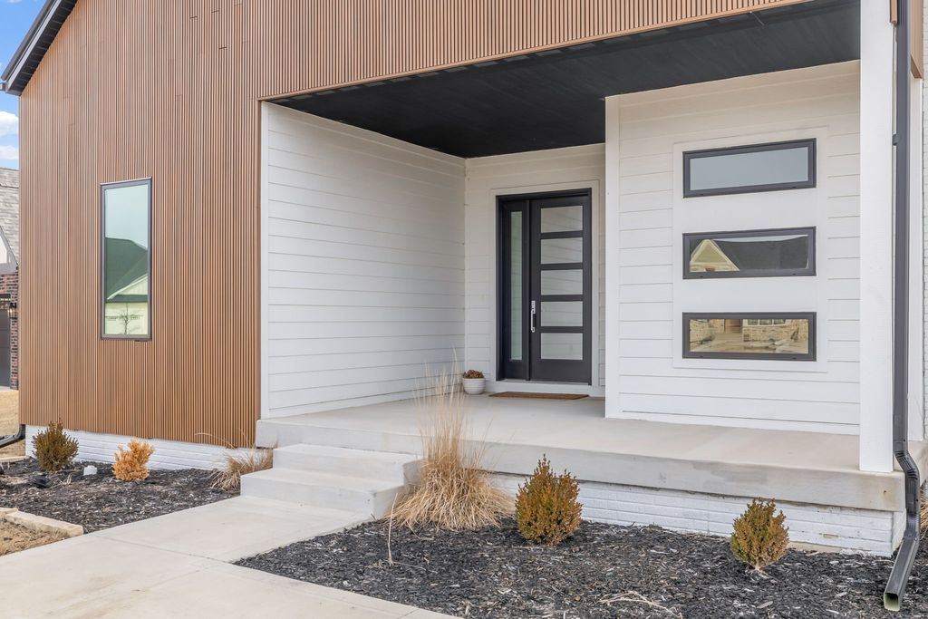 320 N 36th Street, Cumming, IA 50061