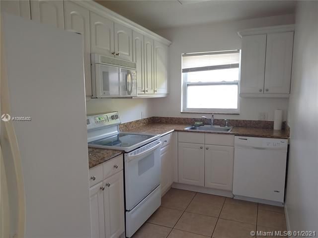 5060 Sanctuary Way F, West Palm Beach, FL 33417