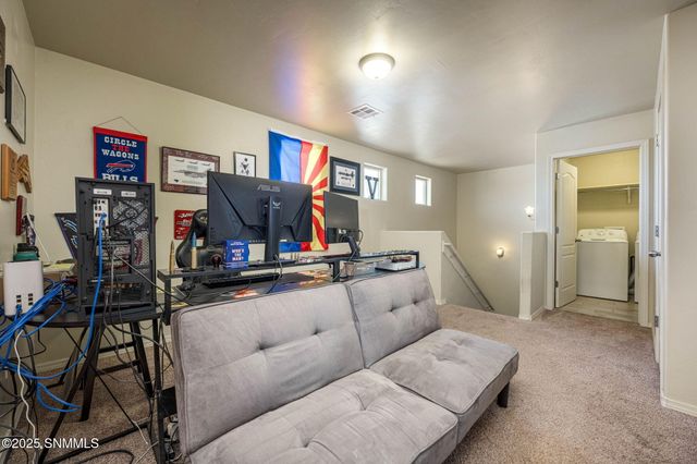 3031 San Lorenzo Avenue, Las Cruces, NM 88007