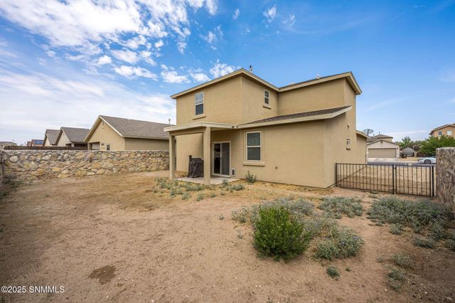3031 San Lorenzo Avenue, Las Cruces, NM 88007