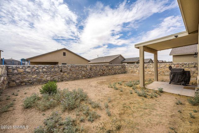 3031 San Lorenzo Avenue, Las Cruces, NM 88007