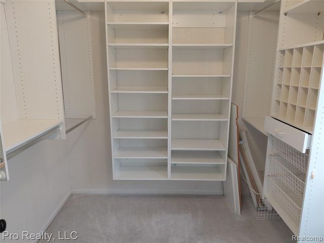 8445 Crestshire Drive, Ypsilanti, MI 48197