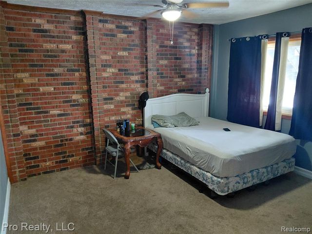 8445 Crestshire Drive, Ypsilanti, MI 48197