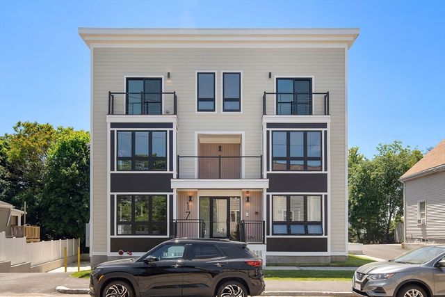 17 Holmes Street PH, Quincy, MA 02171