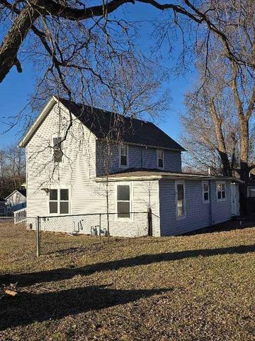 313 E Kay Street, Lansing, KS 66043