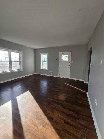 313 E Kay Street, Lansing, KS 66043